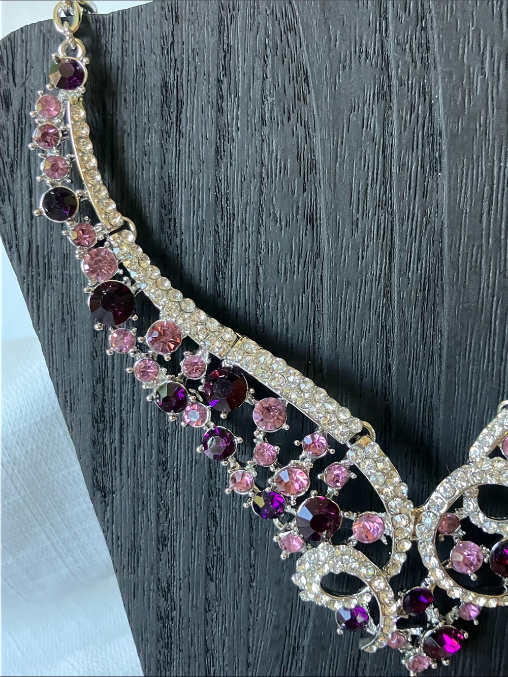 Profits for Poppi822 - Statement Necklace - Picture 3 of 4